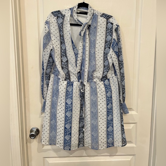 Boohoo Dresses & Skirts - Boohoo size 12 long sleeve tie waist summer dress